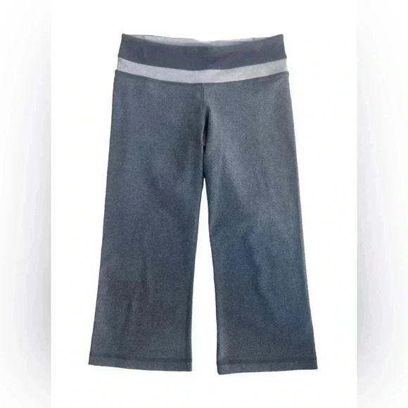 lululemon athletica Pants - Lululemon cropped Color block Leggings. Gray Size 4